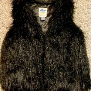 Kids faux fur vest. Great condition.